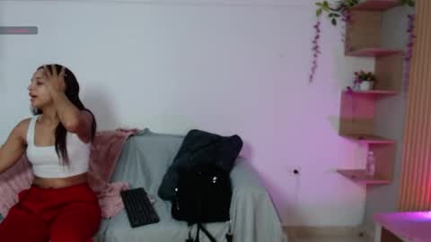 Snapshot of chloe_peach_ chatting on May 21, 12:12 pm chloe_peach_ online show from May 21, 12:12 pm