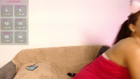 Snapshot of chloe_peach_ chatting on June 4, 1:39 pm chloe_peach_ online show from June 4, 1:39 pm
