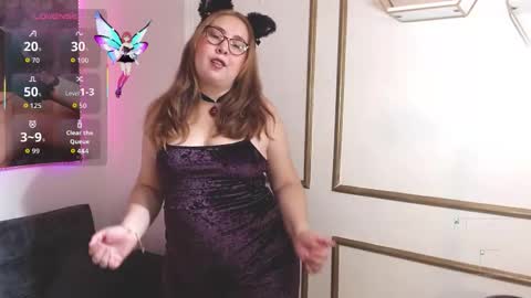 chloe_prg online show from October 1, 6:08 am