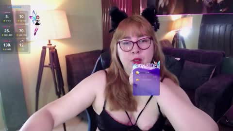 Snapshot of chloe_prg chatting on December 15, 1:26 pm chloe_prg online show from December 15, 1:26 pm