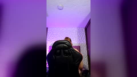 chloe_prg online show from June 26, 5:01 am