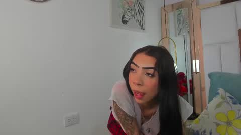 Chloe Rhoades online show from July 14, 2:05 am