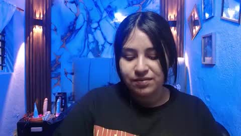 chloe_smith5 online show from February 25, 1:32 pm