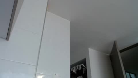 cloes  online show from October 1, 9:21 pm