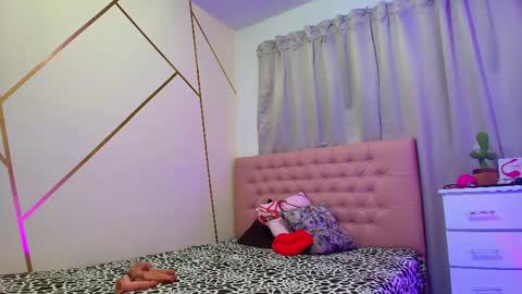 Lulu  online show from June 8, 1:09 am
