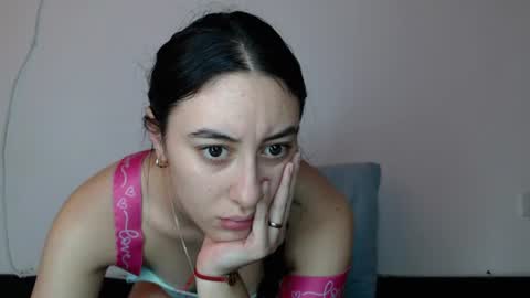 Snapshot of chloe_vahos chatting on June 11, 3:10 pm Chloe online show from June 11, 3:10 pm