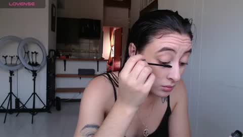 Snapshot of chloe_vahos chatting on July 16, 8:59 pm Chloe online show from July 16, 8:59 pm