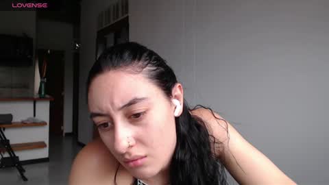 Snapshot of chloe_vahos chatting on July 22, 8:11 pm Chloe online show from July 22, 8:11 pm