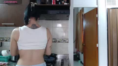 Snapshot of chloe_vahos chatting on July 23, 9:57 pm Chloe online show from July 23, 9:57 pm