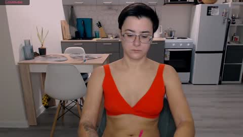 Eva and Sandra online show from December 11, 10:03 am