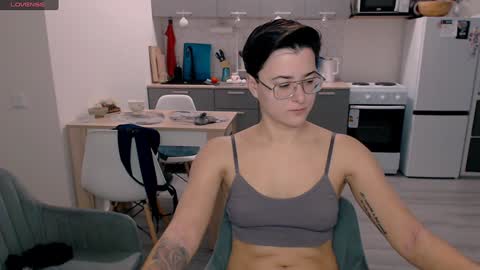 Eva and Sandra online show from January 9, 10:20 am