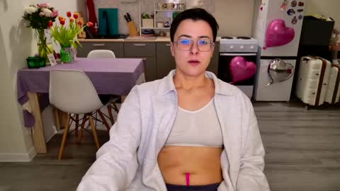 Eva and Sandra online show from February 16, 8:16 pm