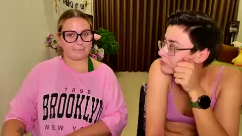Eva and Sandra online show from June 20, 6:00 pm