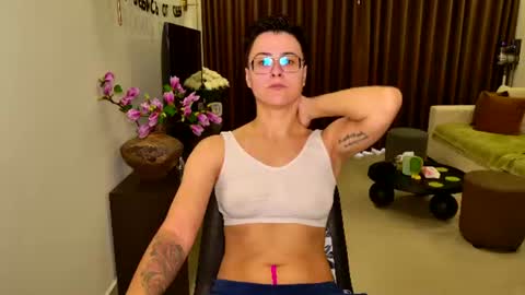 Eva and Sandra online show from July 2, 4:51 am