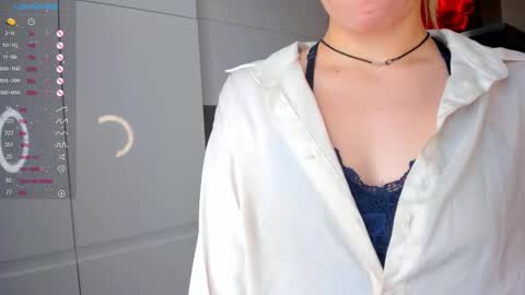 Snapshot of chloealice chatting on March 1, 10:13 am Megan and Jeniffer online show from March 1, 10:13 am