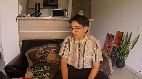 Chloe  Yan online show from November 28, 7:38 pm