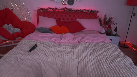 chloebright online show from December 26, 3:49 am