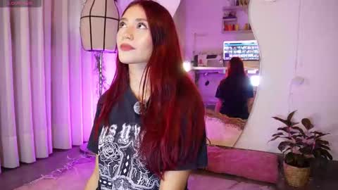 Snapshot of chloebritto chatting on February 22, 8:29 pm cloe online show from February 22, 8:29 pm