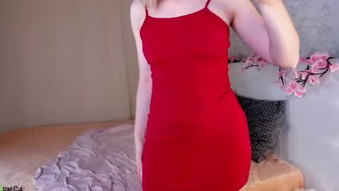 Snapshot of chloedeccker chatting on June 18, 1:06 am Chloe Deccker online show from June 18, 1:06 am