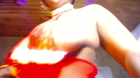 chloee_hs online show from December 17, 7:07 am