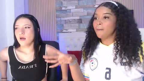 chloee_hs online show from September 12, 4:12 am