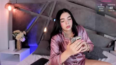 Snapshot of chloee_parkerr chatting on May 21, 3:24 am chloee_parkerr online show from May 21, 3:24 am