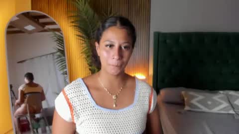 Snapshot of chloefixxx chatting on June 10, 9:35 pm Chloe fixxx online show from June 10, 9:35 pm