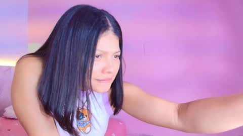 chloeh18 online show from June 12, 4:06 pm