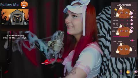 Snapshot of chloejenyss chatting on October 7, 5:54 pm Chloe online show from October 7, 5:54 pm