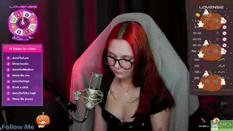 Snapshot of chloejenyss chatting on October 15, 6:35 am Chloe online show from October 15, 6:35 am