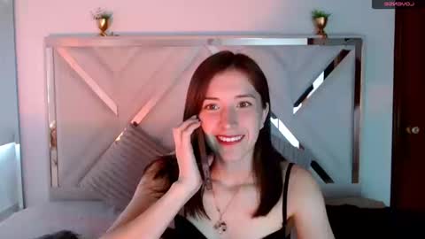 Snapshot of chloejohnsoon chatting on September 10, 2:17 pm Chloe online show from September 10, 2:17 pm