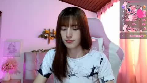 Chloe online show from January 8, 6:32 pm