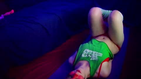 Chloekissxo online show from December 12, 4:59 am