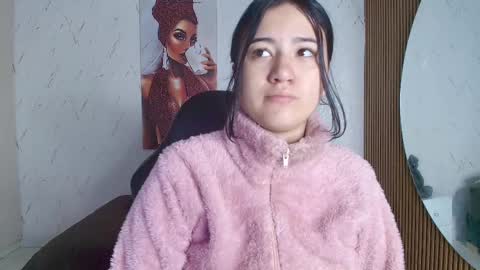 Snapshot of chloekitty_69 chatting on November 7, 11:21 am Melisa online show from November 7, 11:21 am