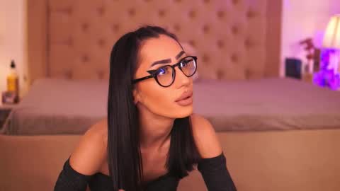 Chlo online show from March 21, 3:55 am