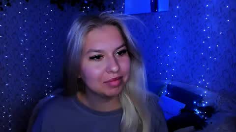 ChloeRicci online show from September 29, 8:52 am