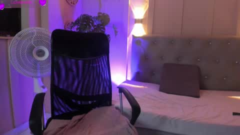 Chloe rosse online show from February 28, 4:21 am