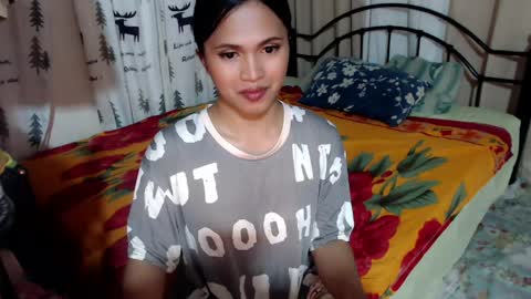 Snapshot of chloesmithxx chatting on June 2, 6:10 pm chloesmithxx online show from June 2, 6:10 pm