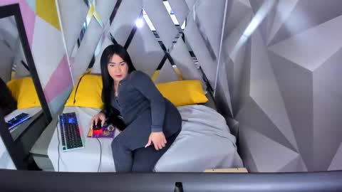 Chloesweett online show from February 11, 5:45 am