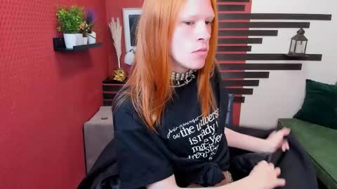 Snapshot of chloevalentinee chatting on September 28, 10:31 am Chloe online show from September 28, 10:31 am