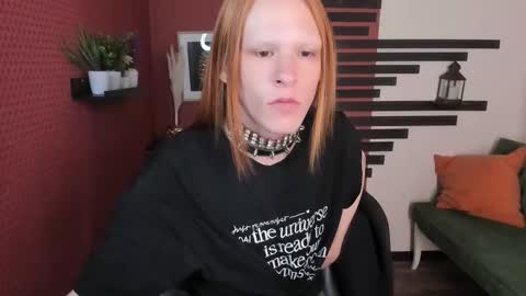 Snapshot of chloevalentinee chatting on October 3, 10:23 am Chloe online show from October 3, 10:23 am