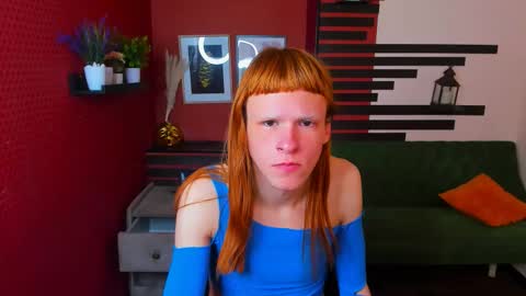 Chloe online show from December 22, 8:28 pm