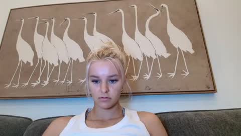 Snapshot of chloexbabe chatting on July 29, 6:11 am Chloe Babe online show from July 29, 6:11 am