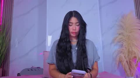Snapshot of chlooee_ chatting on May 27, 1:57 am Chlooe online show from May 27, 1:57 am