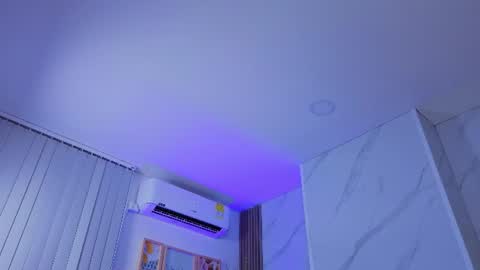 Snapshot of chlooee_ chatting on June 12, 1:59 am Chlooe online show from June 12, 1:59 am