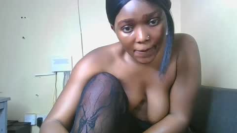 Snapshot of choco_baeb chatting on February 25, 5:58 pm nei online show from February 25, 5:58 pm