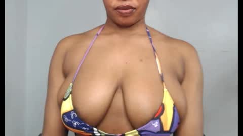 Snapshot of choco_chocox chatting on October 18, 4:19 pm ESTHER online show from October 18, 4:19 pm