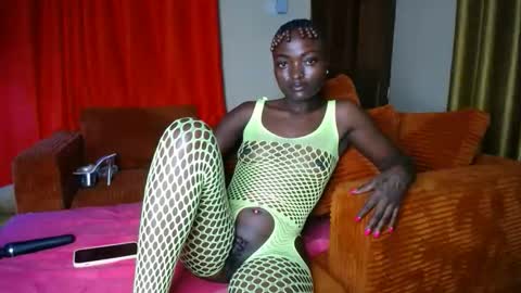 Snapshot of choco_fordaddy chatting on March 28, 6:40 pm choco_fordaddy online show from March 28, 6:40 pm