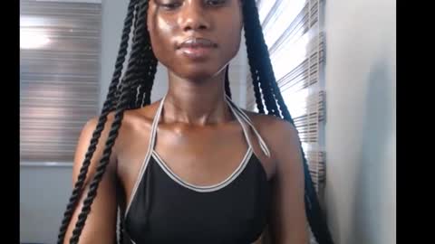 Snapshot of choco_petitqueen chatting on November 5, 7:30 am choco_petitqueen online show from November 5, 7:30 am