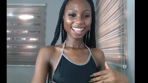 Snapshot of choco_petitqueen chatting on November 23, 7:41 am choco_petitqueen online show from November 23, 7:41 am